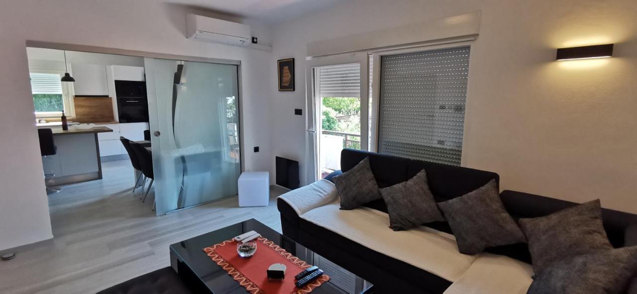 Apartman Perunika Selce Zewnętrze zdjęcie