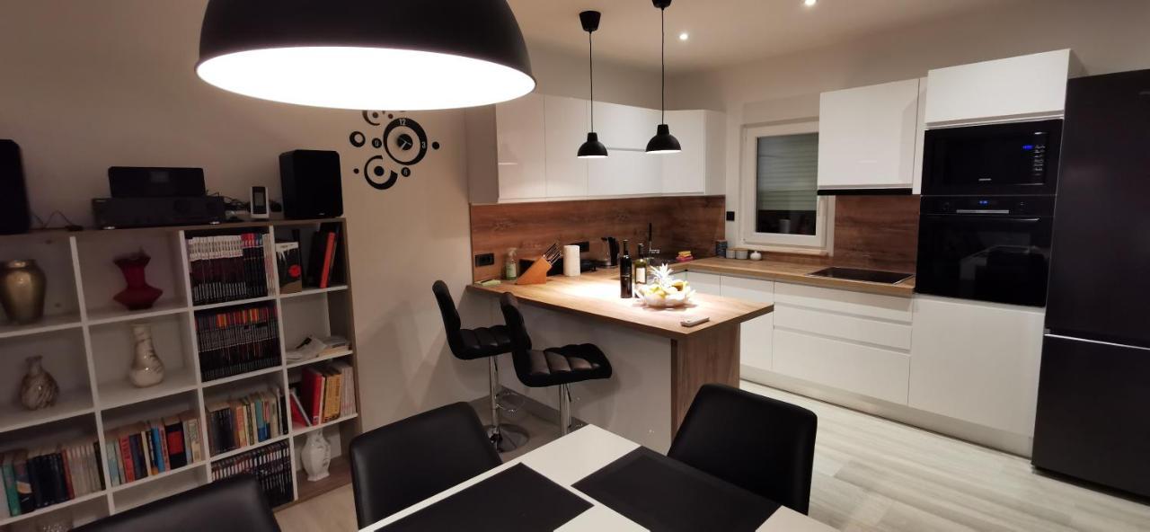Apartman Perunika Selce Zewnętrze zdjęcie