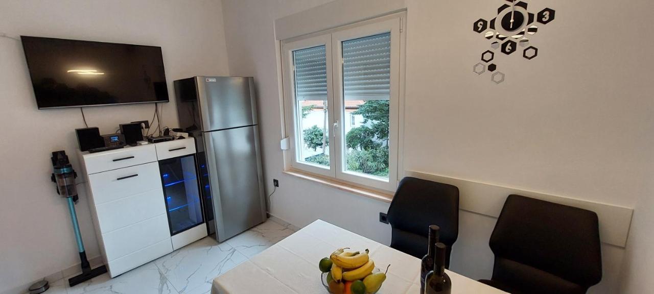 Apartman Perunika Selce Zewnętrze zdjęcie