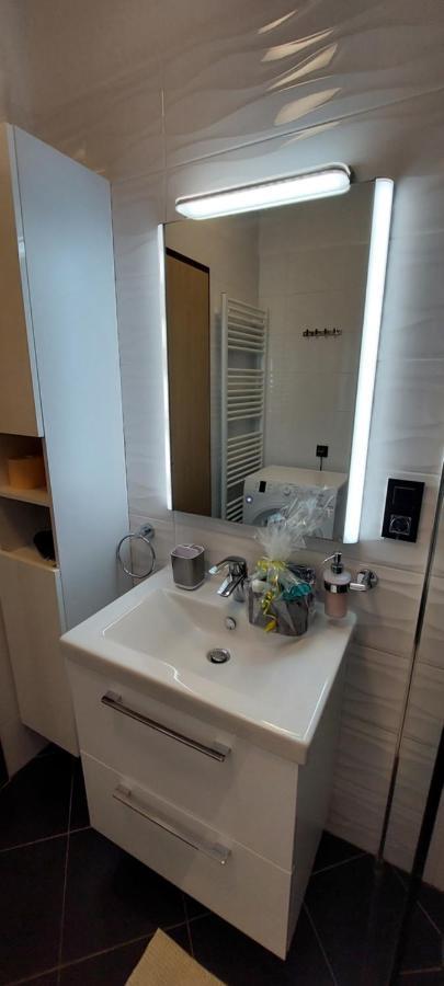Apartman Perunika Selce Zewnętrze zdjęcie